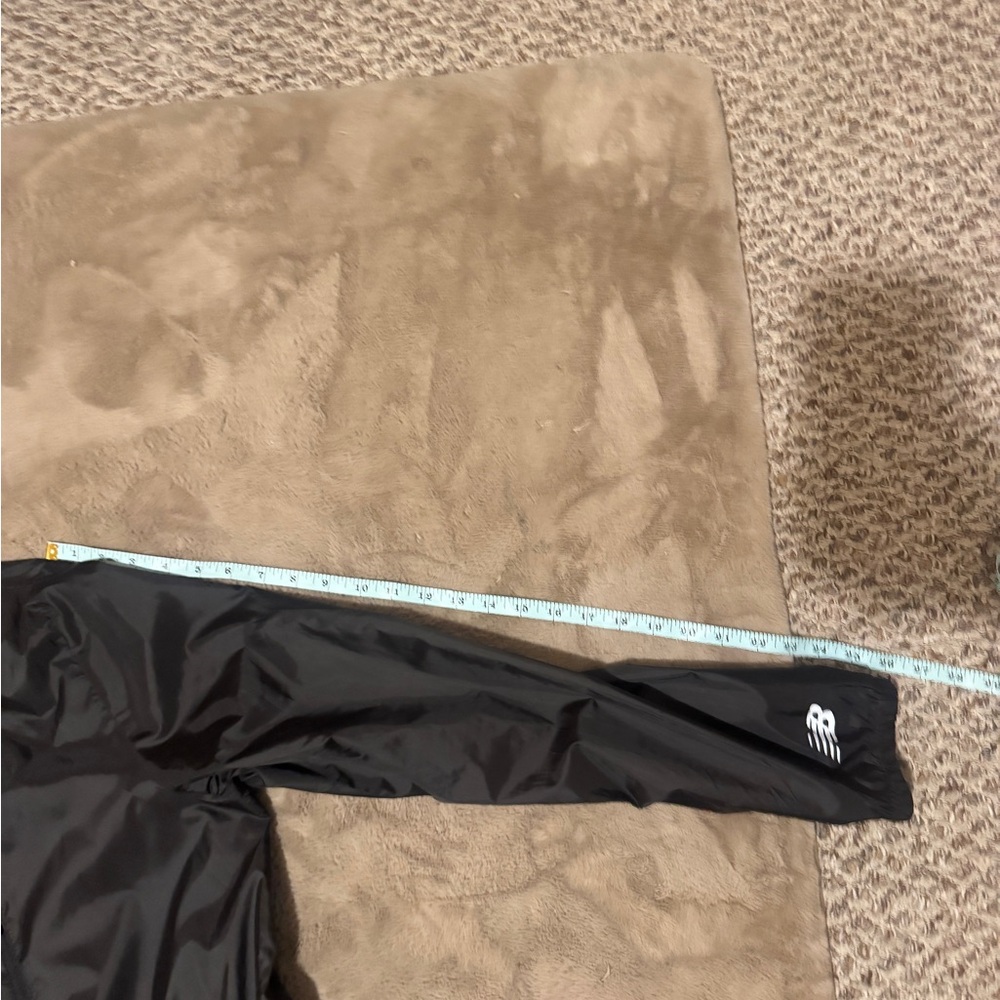 New Balance Black Utility Jacket with Hood and Water-Resistant Fabric - Picture 9 of 14